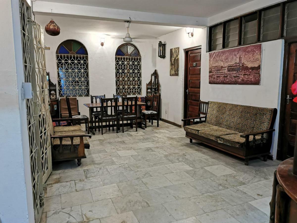 Crown Hotel Zanzibar Exterior photo