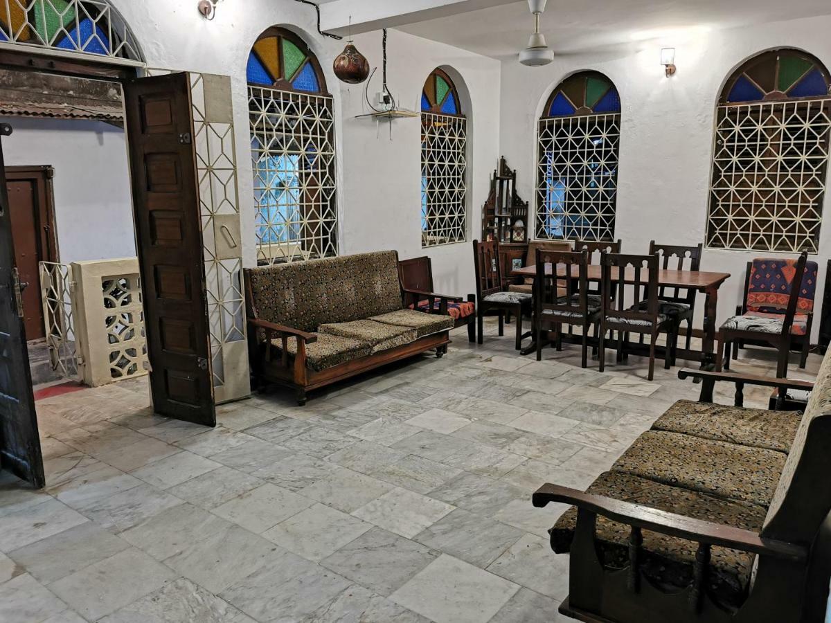 Crown Hotel Zanzibar Exterior photo