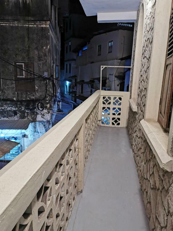 Crown Hotel Zanzibar Exterior photo